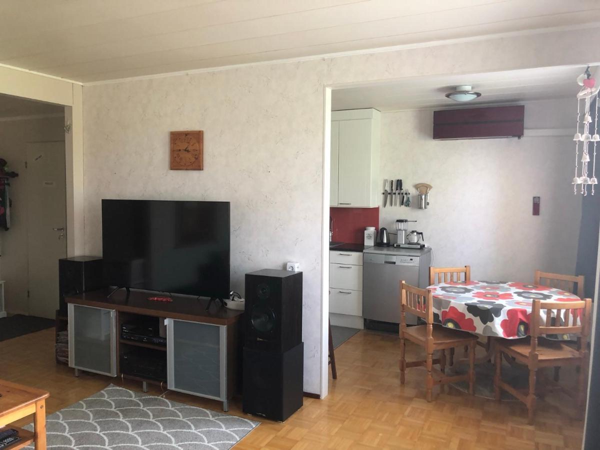 Apartment With Aircondition And Sauna คูซาโม ภายนอก รูปภาพ